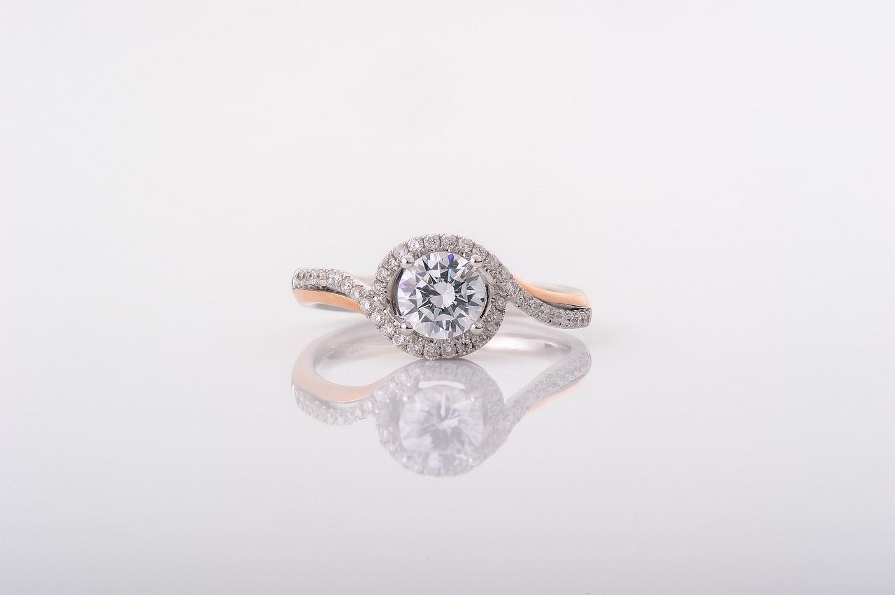 Bague en diamant online synthétique